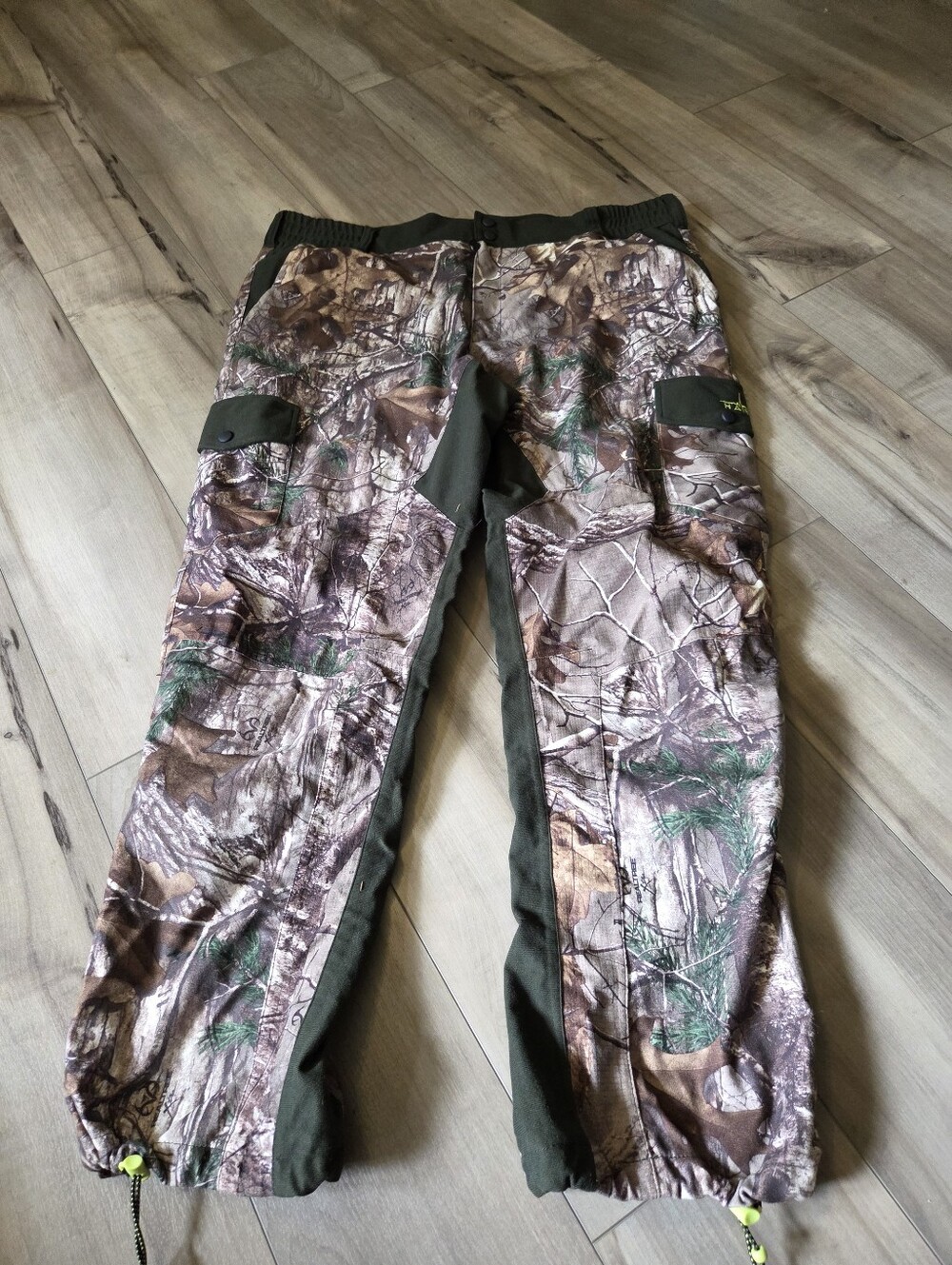 Habit Men's Camo Cargo Scent Factor Hunting Pants